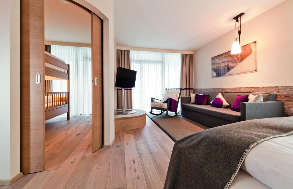 Bergland Design- Und Wellnesshotel Зельден Екстер'єр фото
